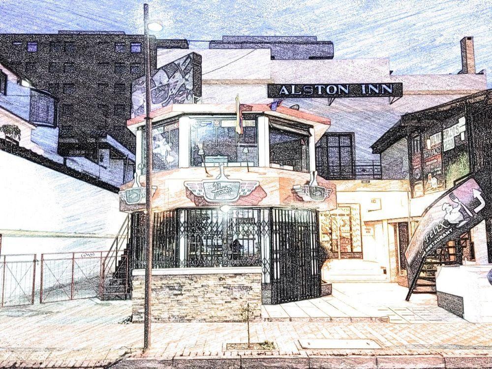 Alston Inn Hotel Quito Exterior photo